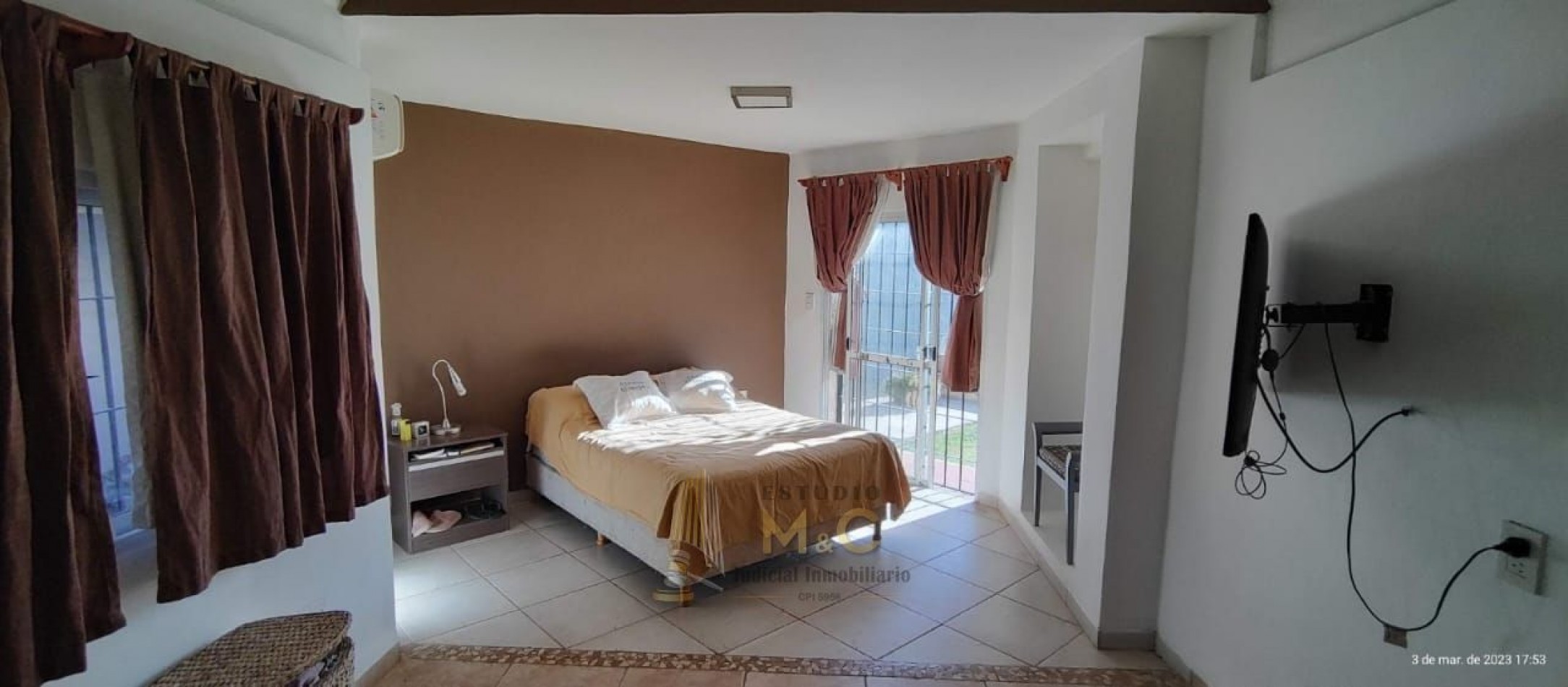 Casa de Estilo Unico en Arguello - 4 Dorm 3 Baños Playroom Pileta