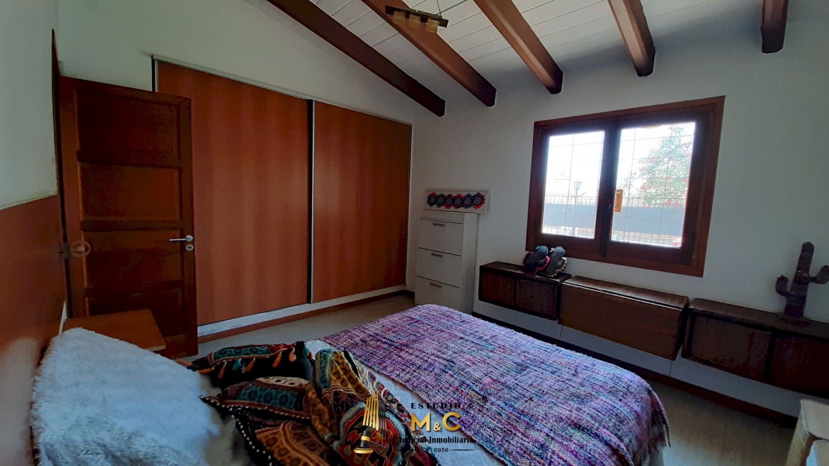 Inversion ! Casa 2 Dorm mas 3 Lofts alquilados en B° Matienzo