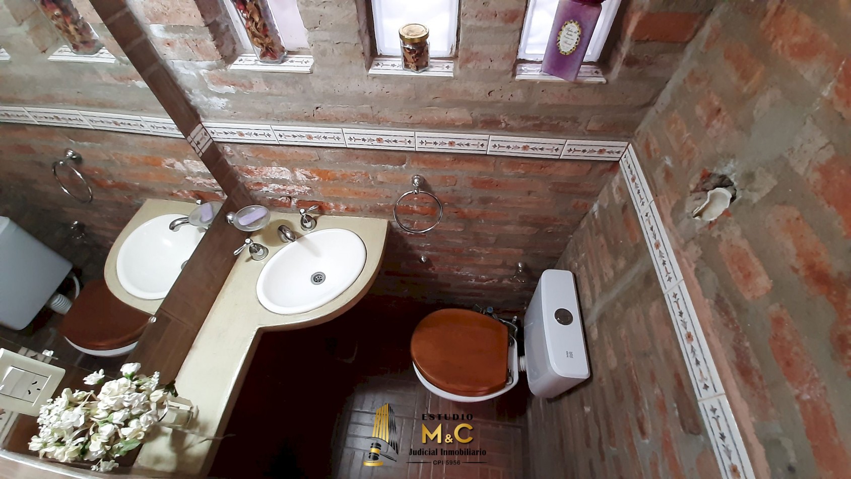 Inversion ! Casa 2 Dorm mas 3 Lofts alquilados en B° Matienzo