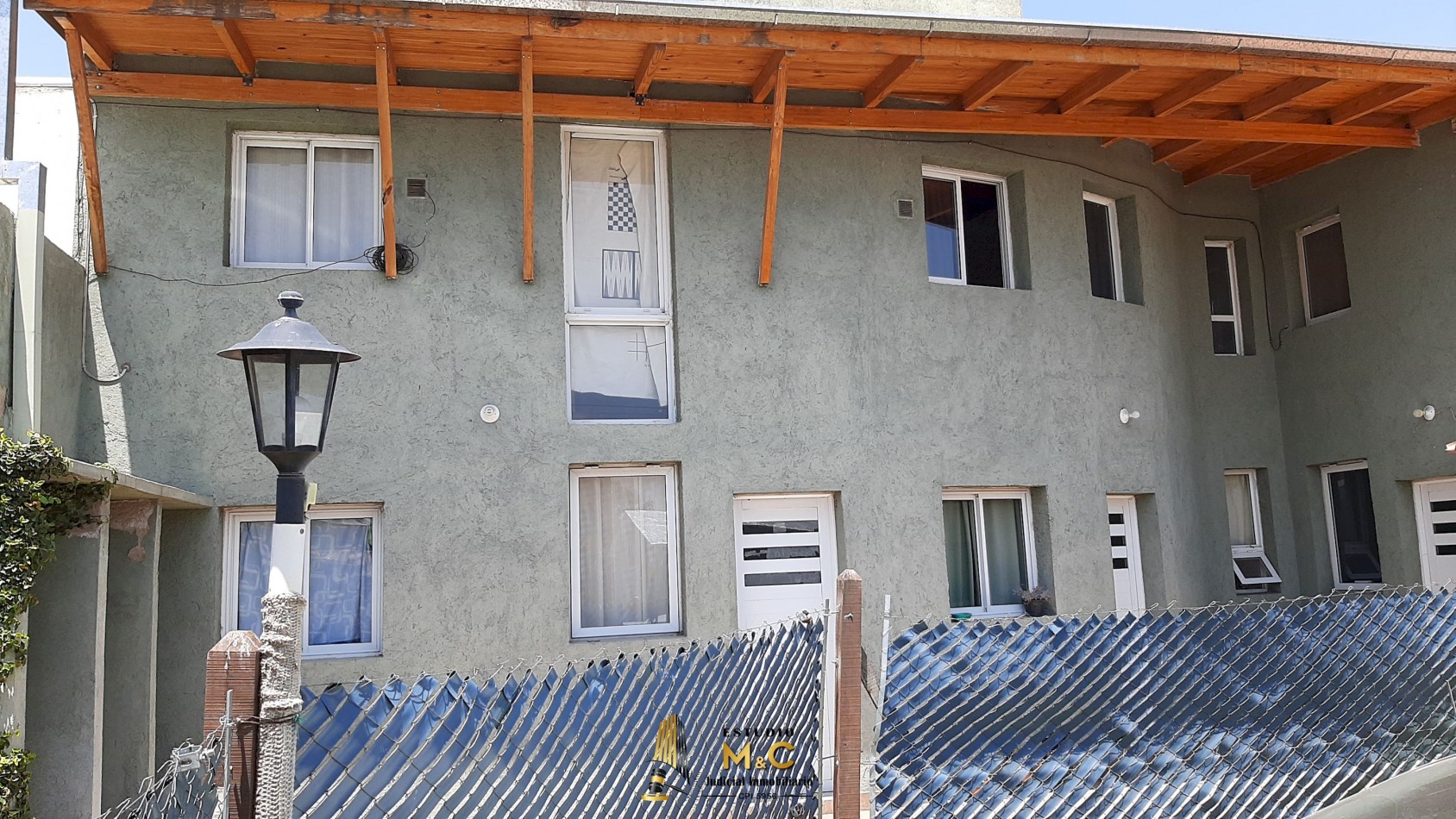 Inversion ! Casa 2 Dorm mas 3 Lofts alquilados en B° Matienzo