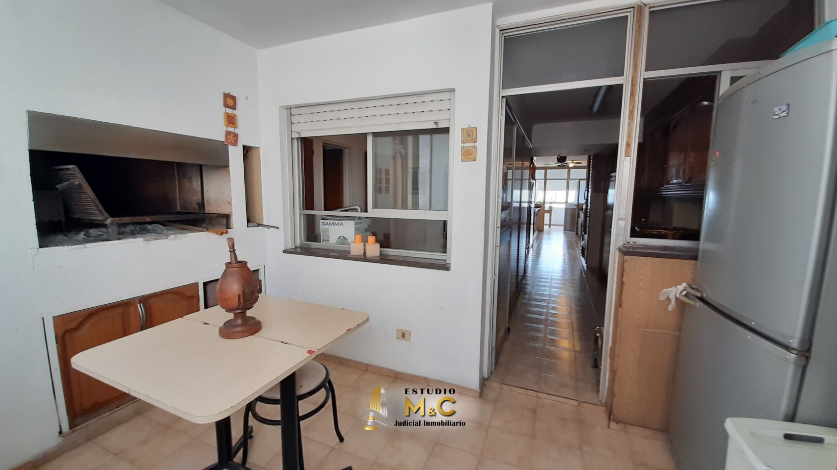 Elegante Piso de Jerarquia en el Centro de Cordoba - 250mts con 4 Hab 4 Bañ 2 Coch 