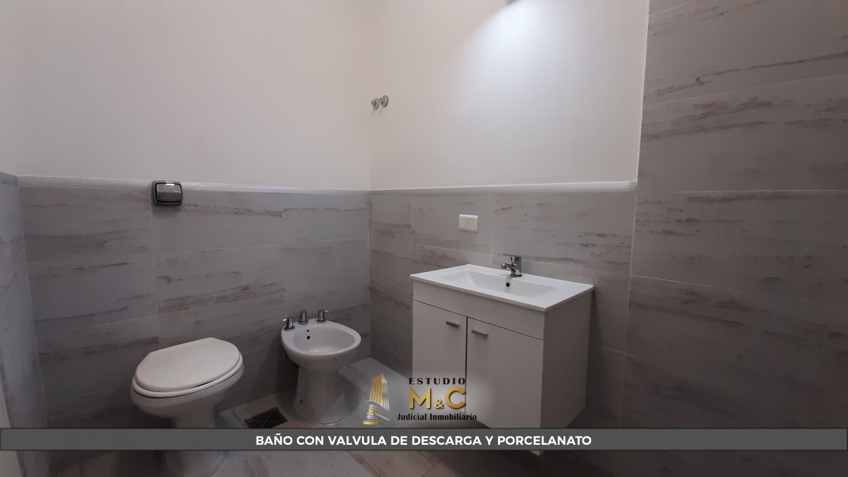 Casa + Dpto interno en B° Residencial San Carlos - A Estenar !