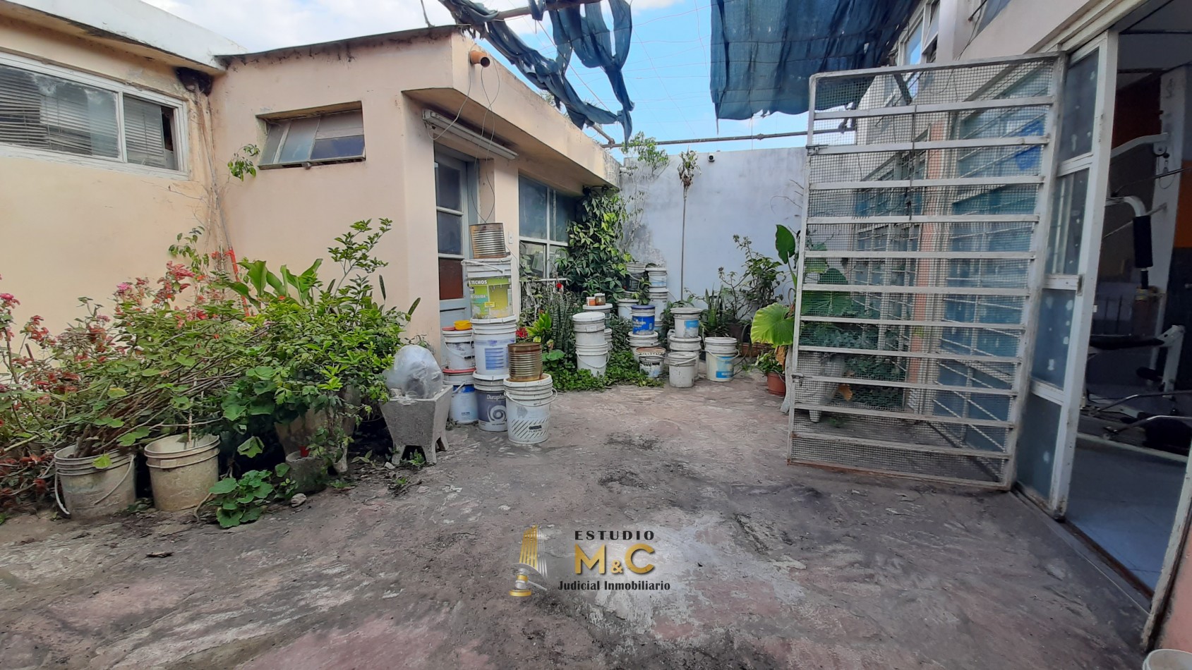Venta Casa + Dpto Interno B° Los Paraisos