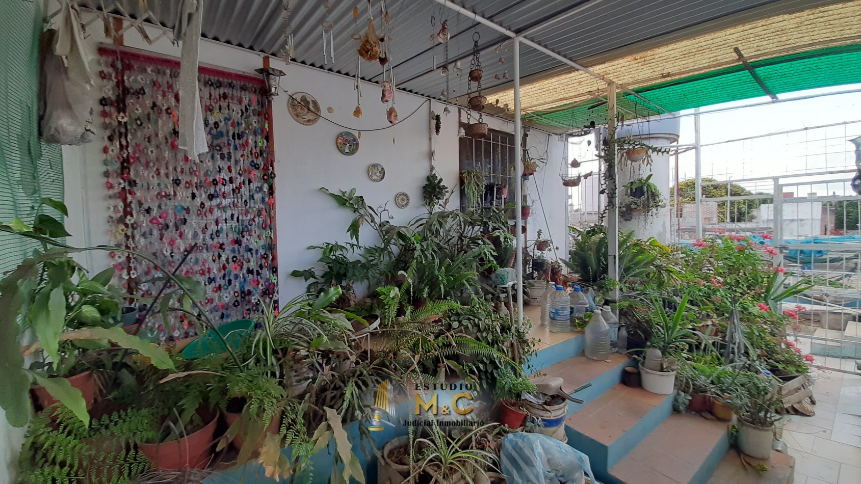 Venta Casa + Dpto Interno B° Los Paraisos
