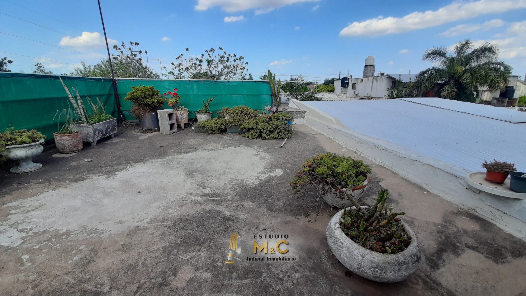 Venta Casa + Dpto Interno B° Los Paraisos