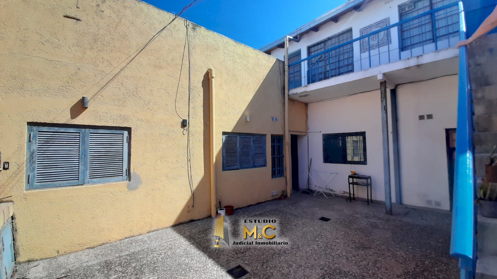 Complejo 6 Dptos de 1 Dormitorio en B° Colon
