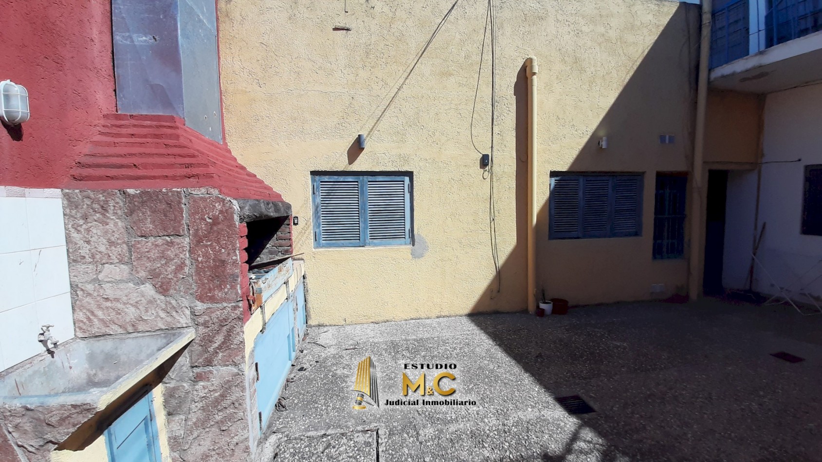 Complejo 6 Dptos de 1 Dormitorio en B° Colon