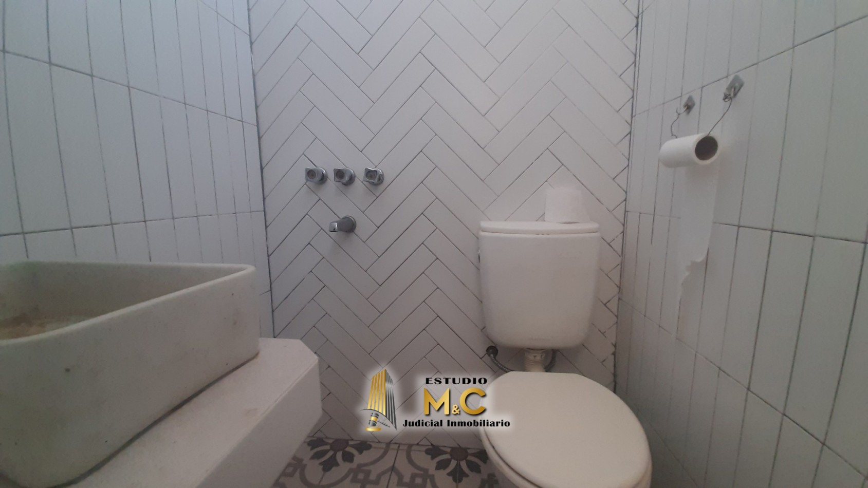 Alquilo a Estrenar - Local 26m - Av. Los Hornillos