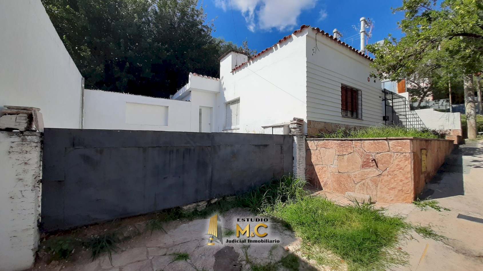 Casa 2 Dormitorios B° Bajo Galan