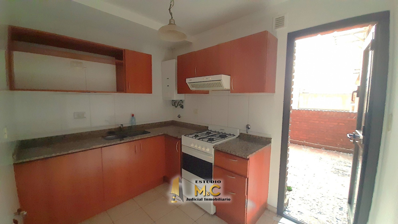 Dpto 1 dorm con balcon y patio propio en Nueva Cordoba