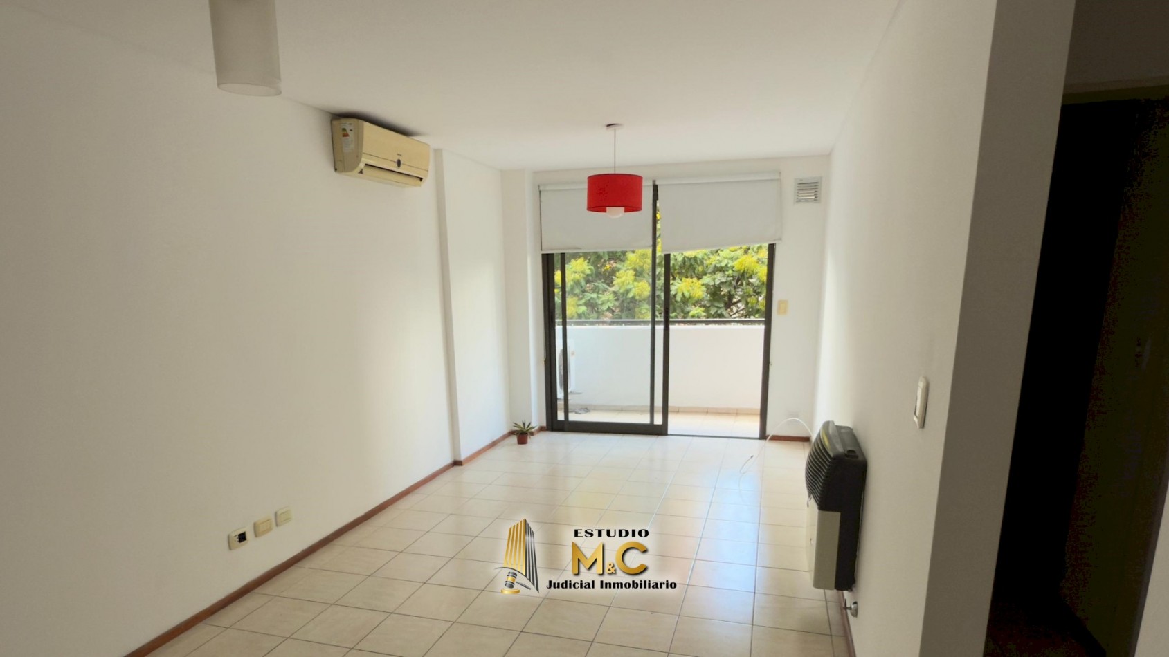 Dpto 1 dorm con balcon y patio propio en Nueva Cordoba