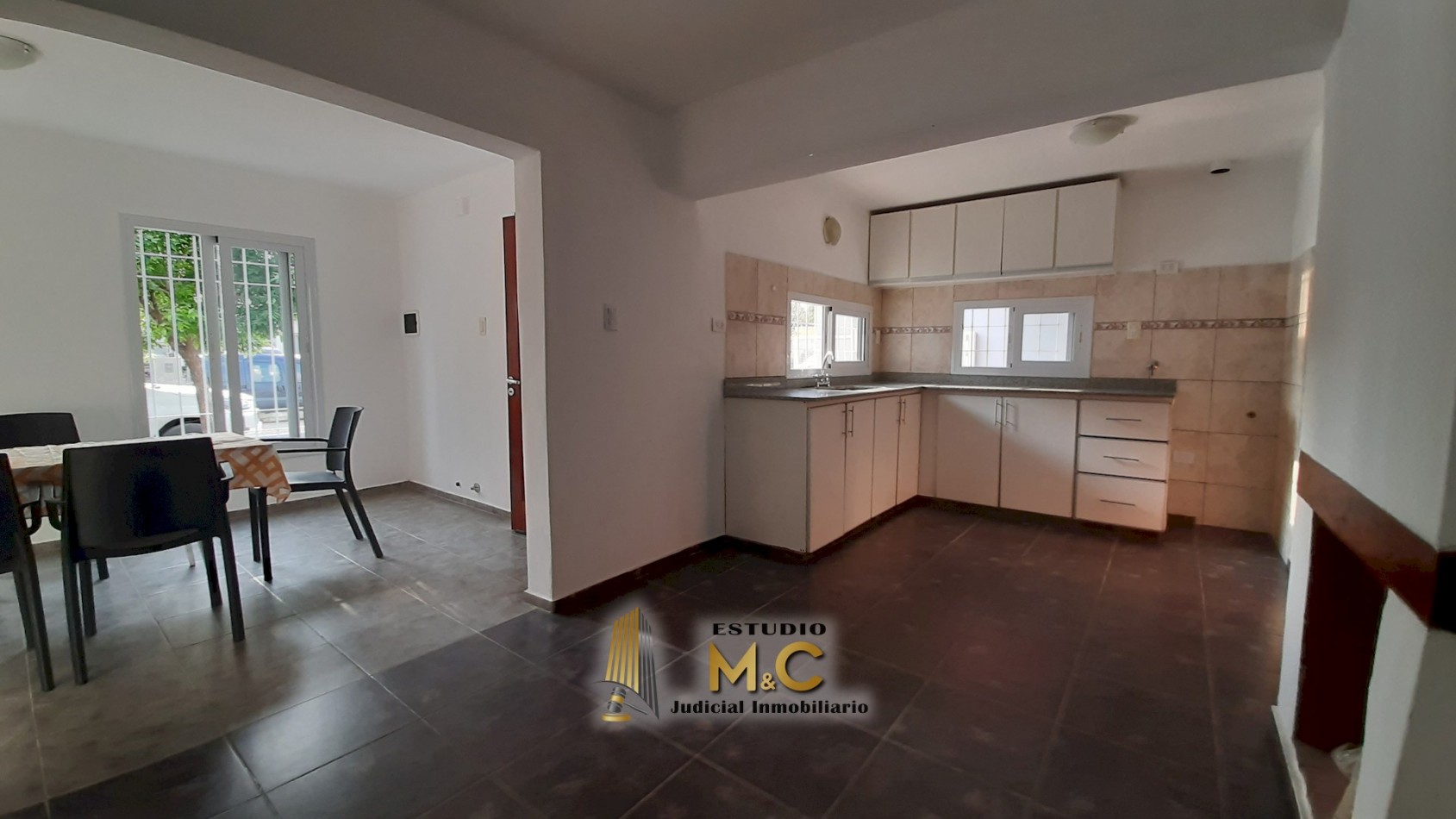 Casa de 3 Dorm en B° Los Nonos (Col Tirolesa)