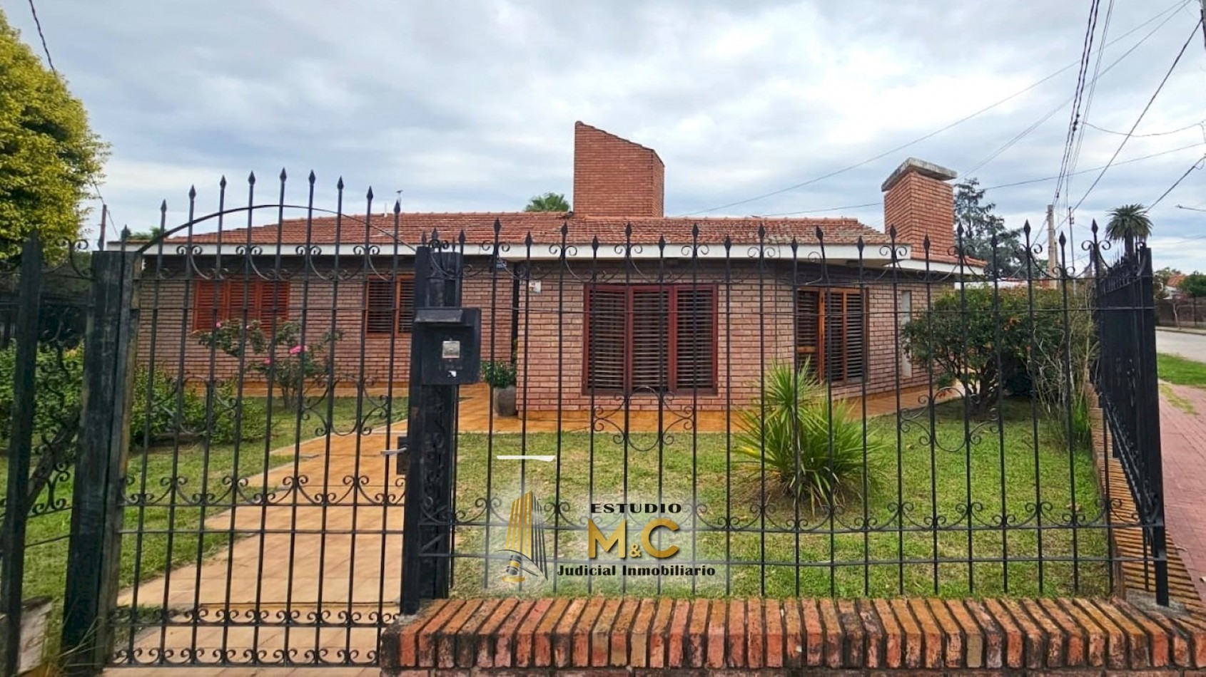 Casa esquina de 3 Dorm en Marques de Sobremonte