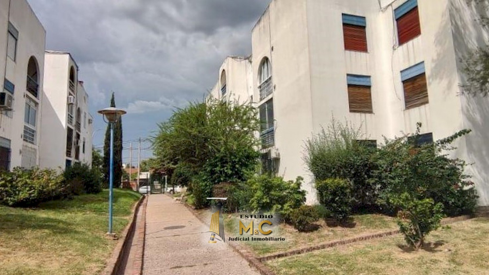 Privacidad y Confort - Dpto 3 dor con terraza y cochera - D.Quiros y S. Familia