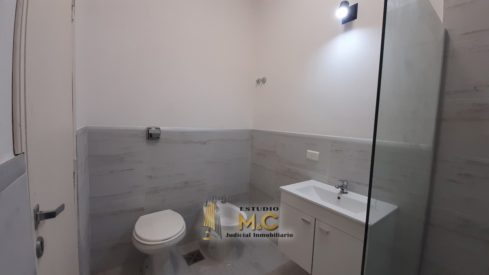Casa + Dpto interno en B° Residencial San Carlos - A Estenar !