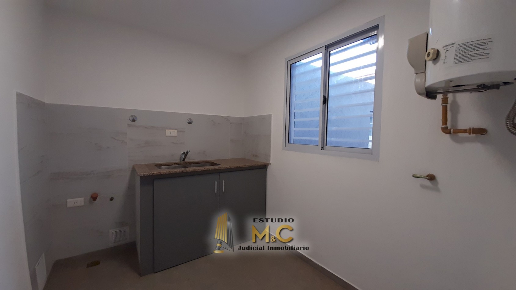 Casa + Dpto interno en B° Residencial San Carlos - A Estenar !