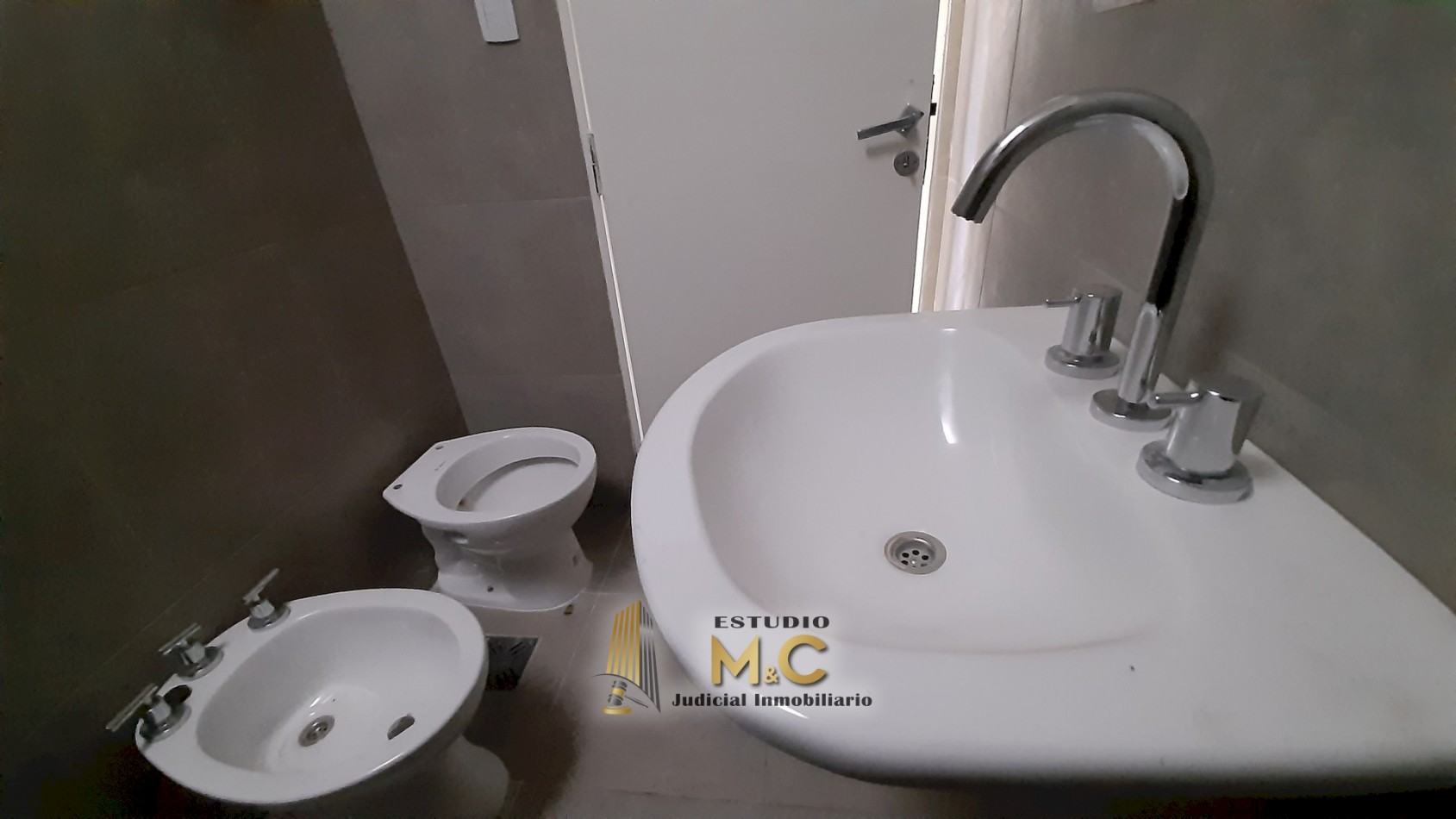 Casa + Dpto interno en B° Residencial San Carlos - A Estenar !