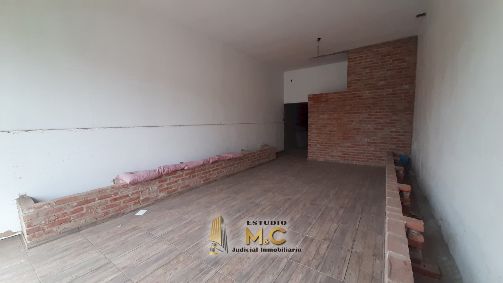 Local Comercial de 58mts sobre Recta Martinolli en Arguello 