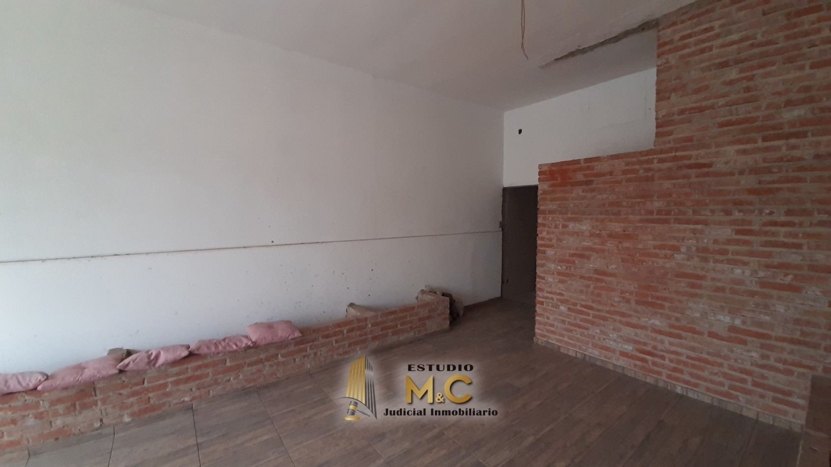 Local Comercial de 58mts sobre Recta Martinolli en Arguello 
