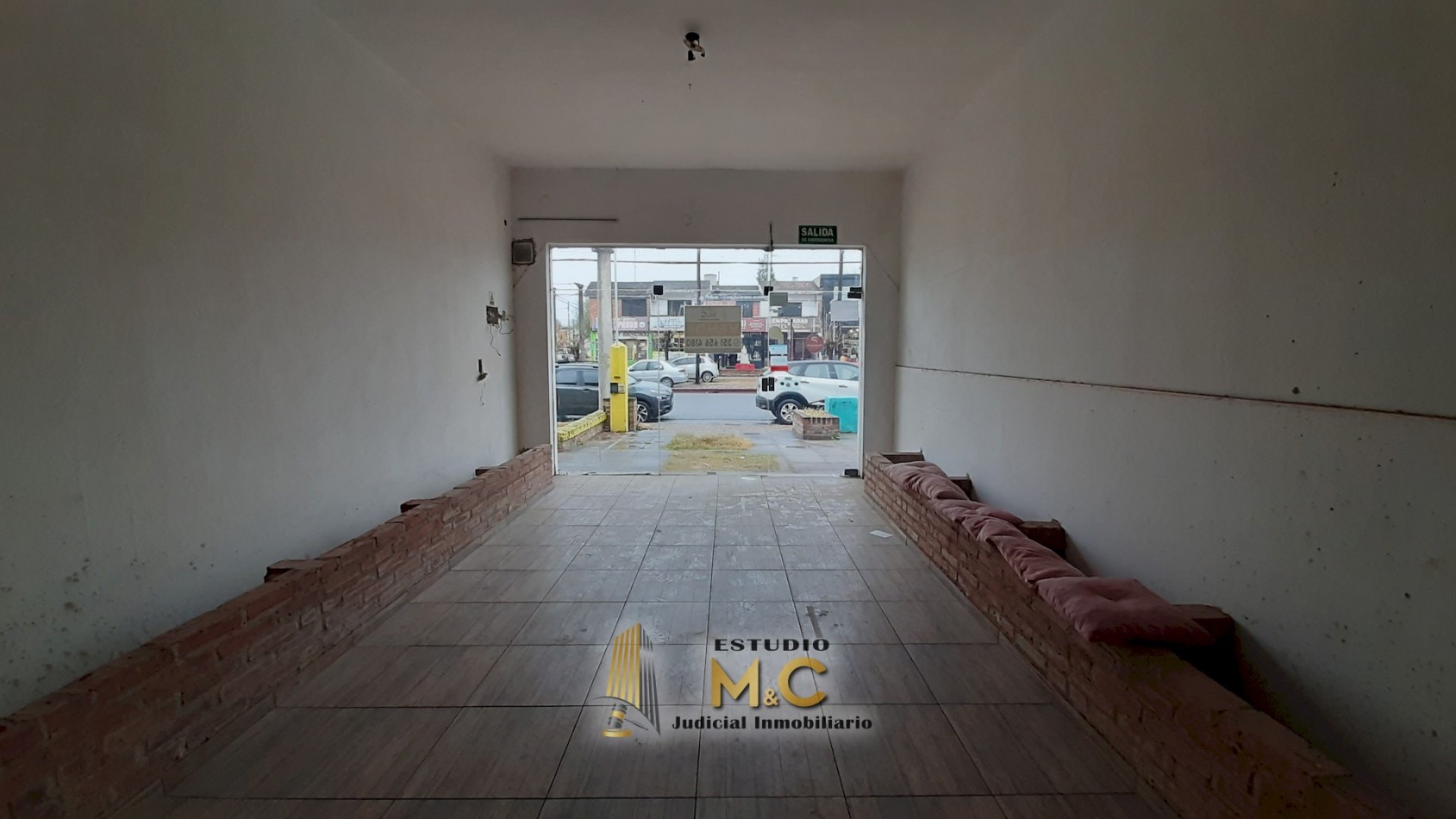 Local Comercial de 58mts sobre Recta Martinolli en Arguello 