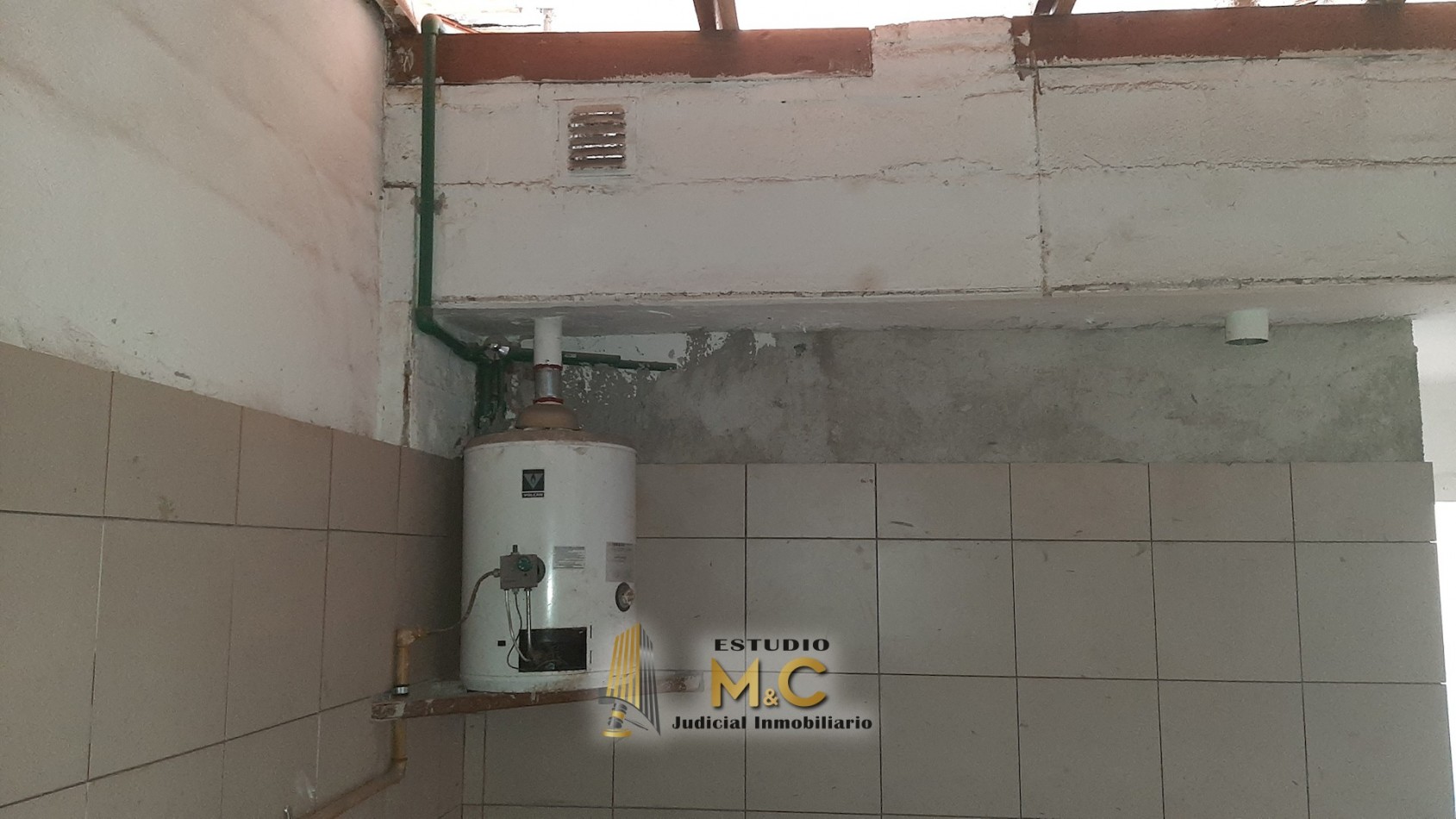 Local Comercial de 58mts sobre Recta Martinolli en Arguello 