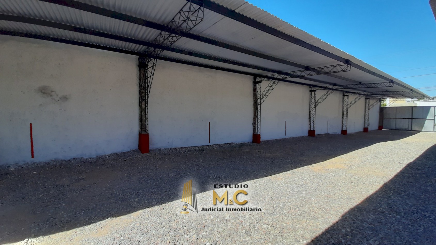 Alquilo Galpon con Cocheras en B° Pueyrredon