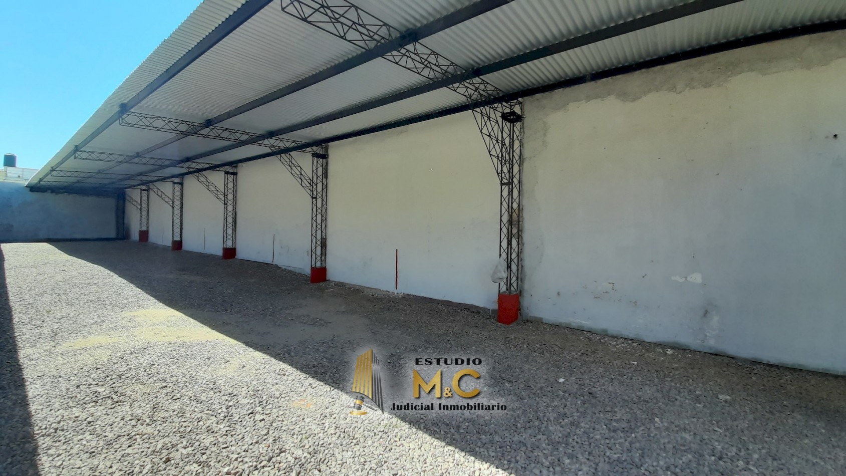 Alquilo Galpon con Cocheras en B° Pueyrredon