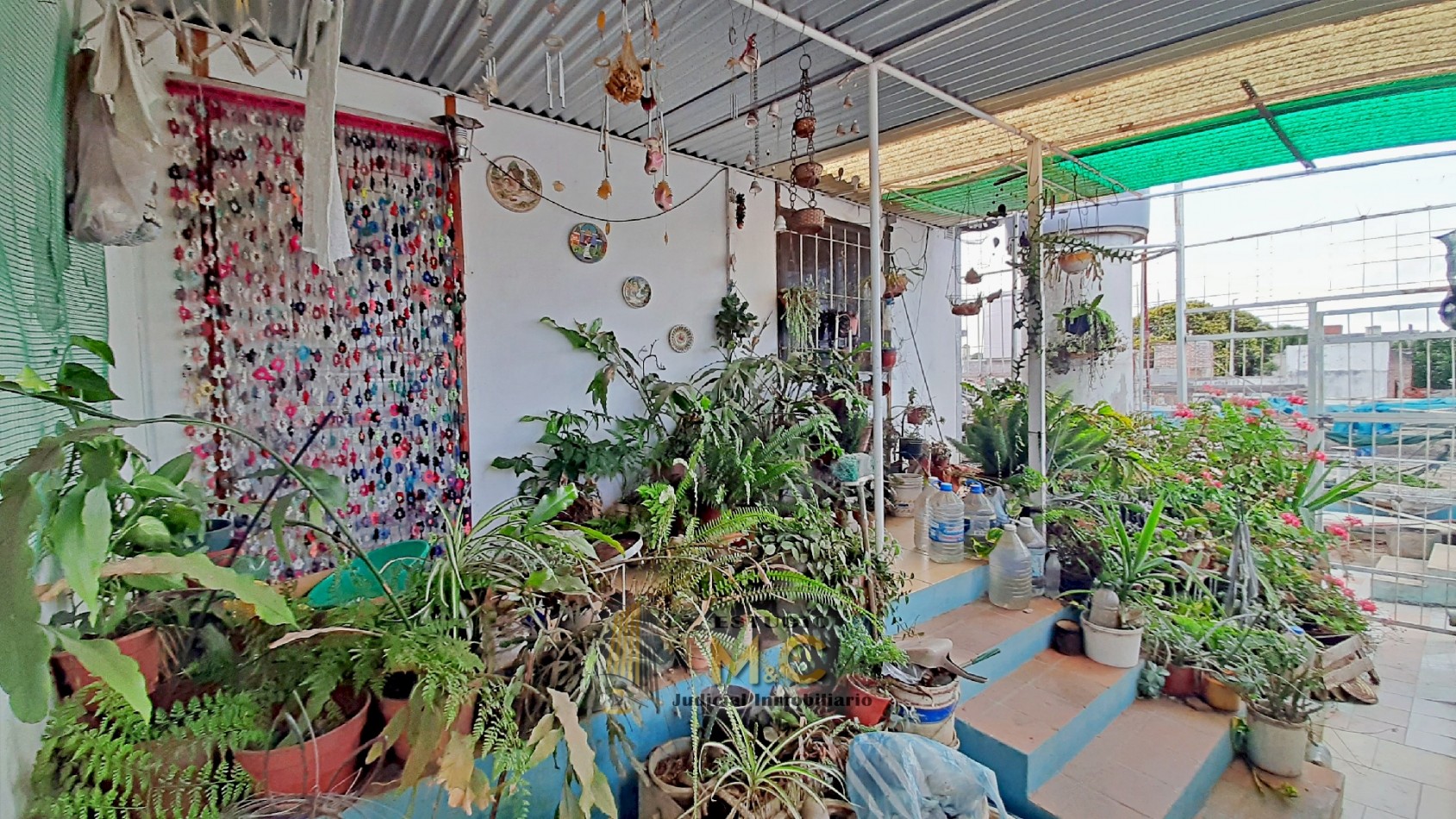 Venta Casa + Dpto Interno B° Los Paraisos