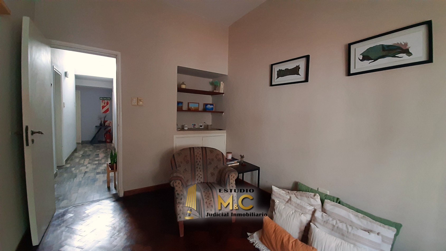 Casa Uso Comercial Corporativo - 7 Oficinas + Sala de Recepcion