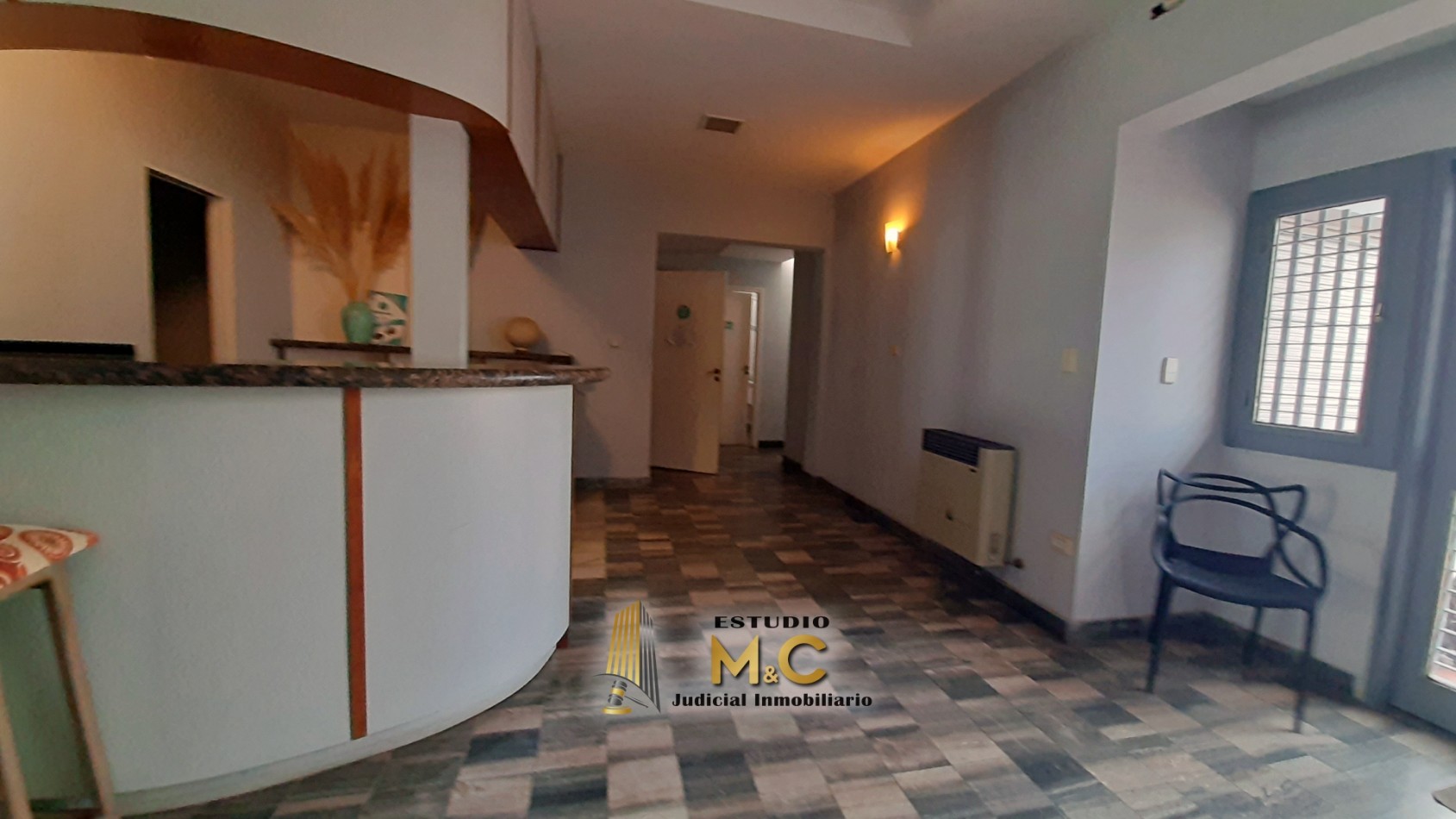 Casa Uso Comercial Corporativo - 7 Oficinas + Sala de Recepcion