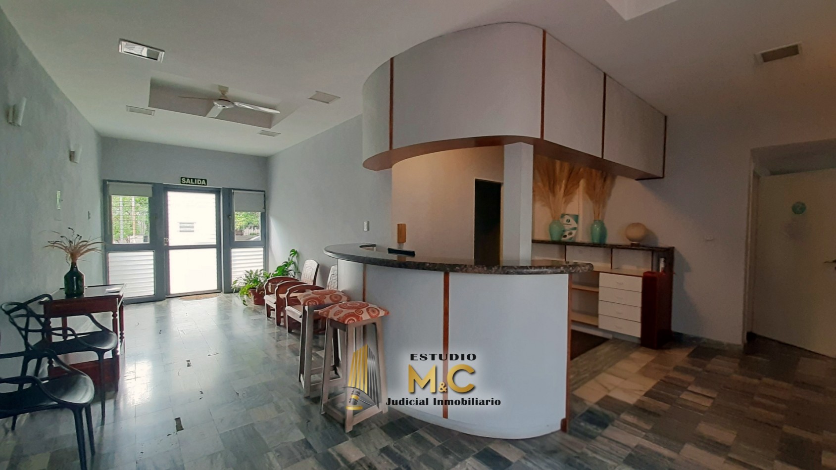 Casa Uso Comercial Corporativo - 7 Oficinas + Sala de Recepcion