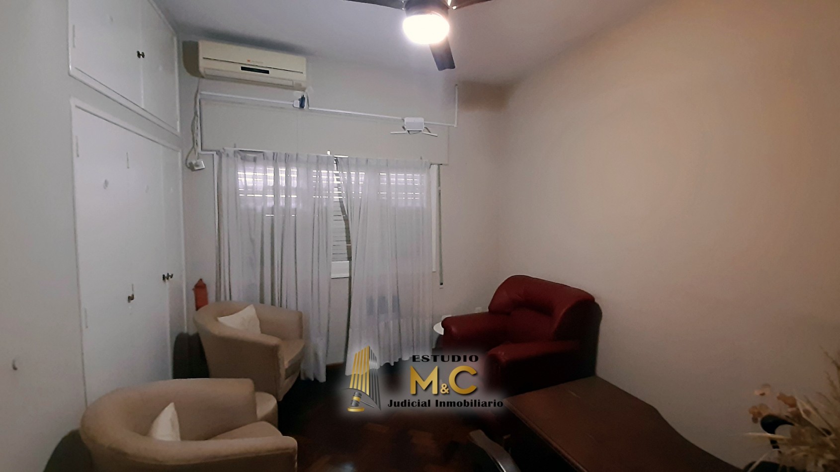 Casa Uso Comercial Corporativo - 7 Oficinas + Sala de Recepcion