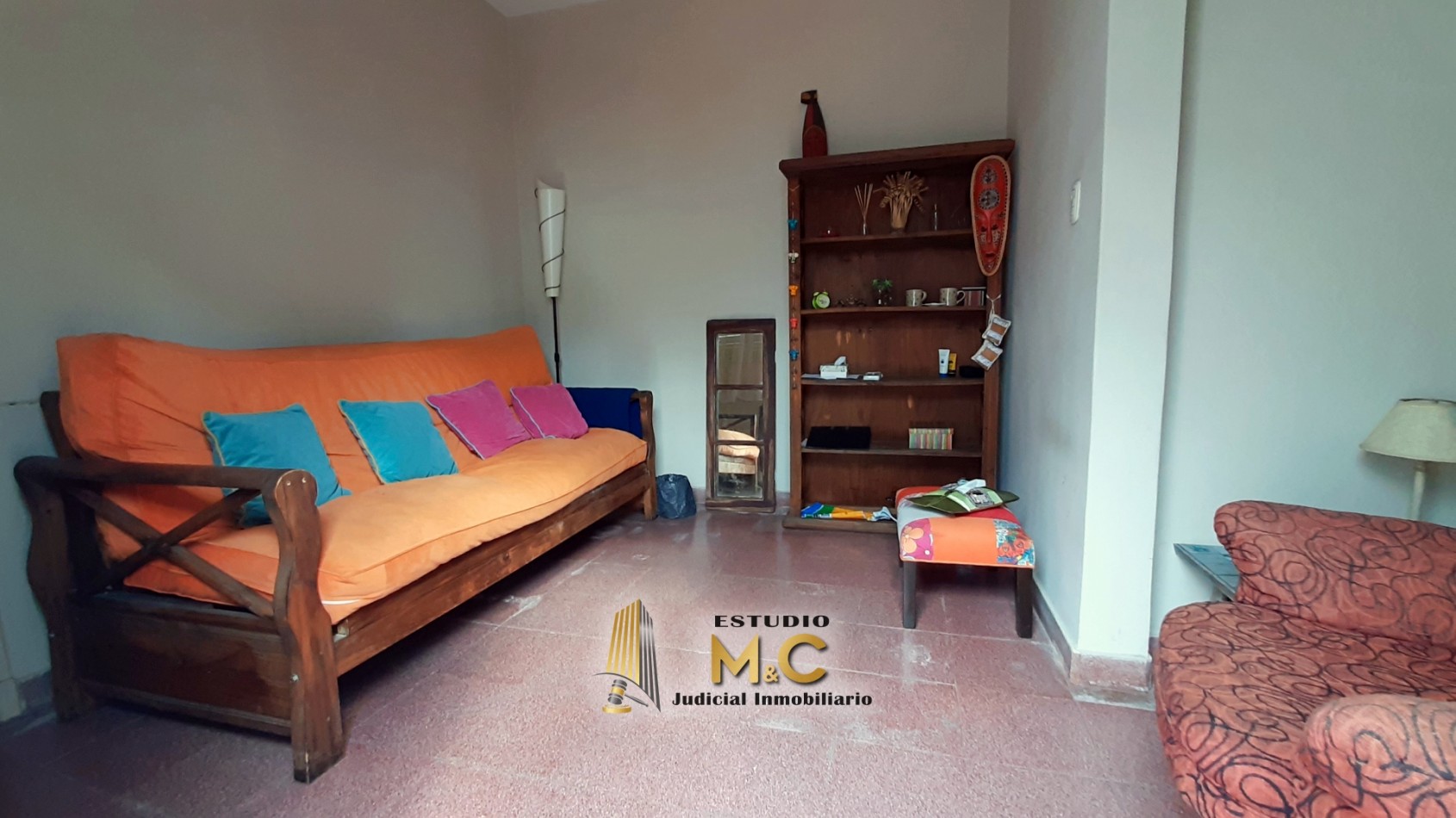 Casa Uso Comercial Corporativo - 7 Oficinas + Sala de Recepcion