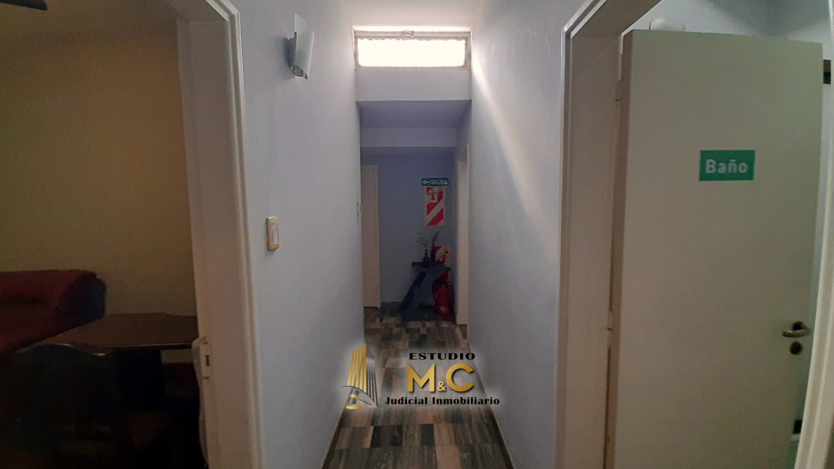 Casa Uso Comercial Corporativo - 7 Oficinas + Sala de Recepcion