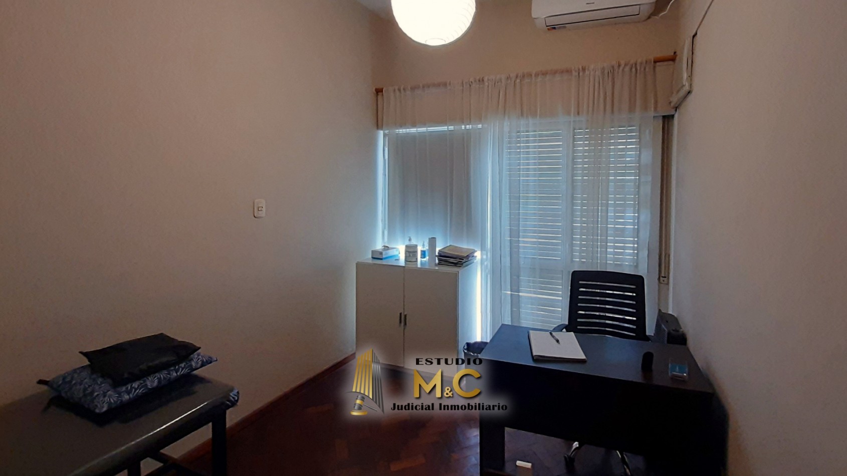 Casa Uso Comercial Corporativo - 7 Oficinas + Sala de Recepcion