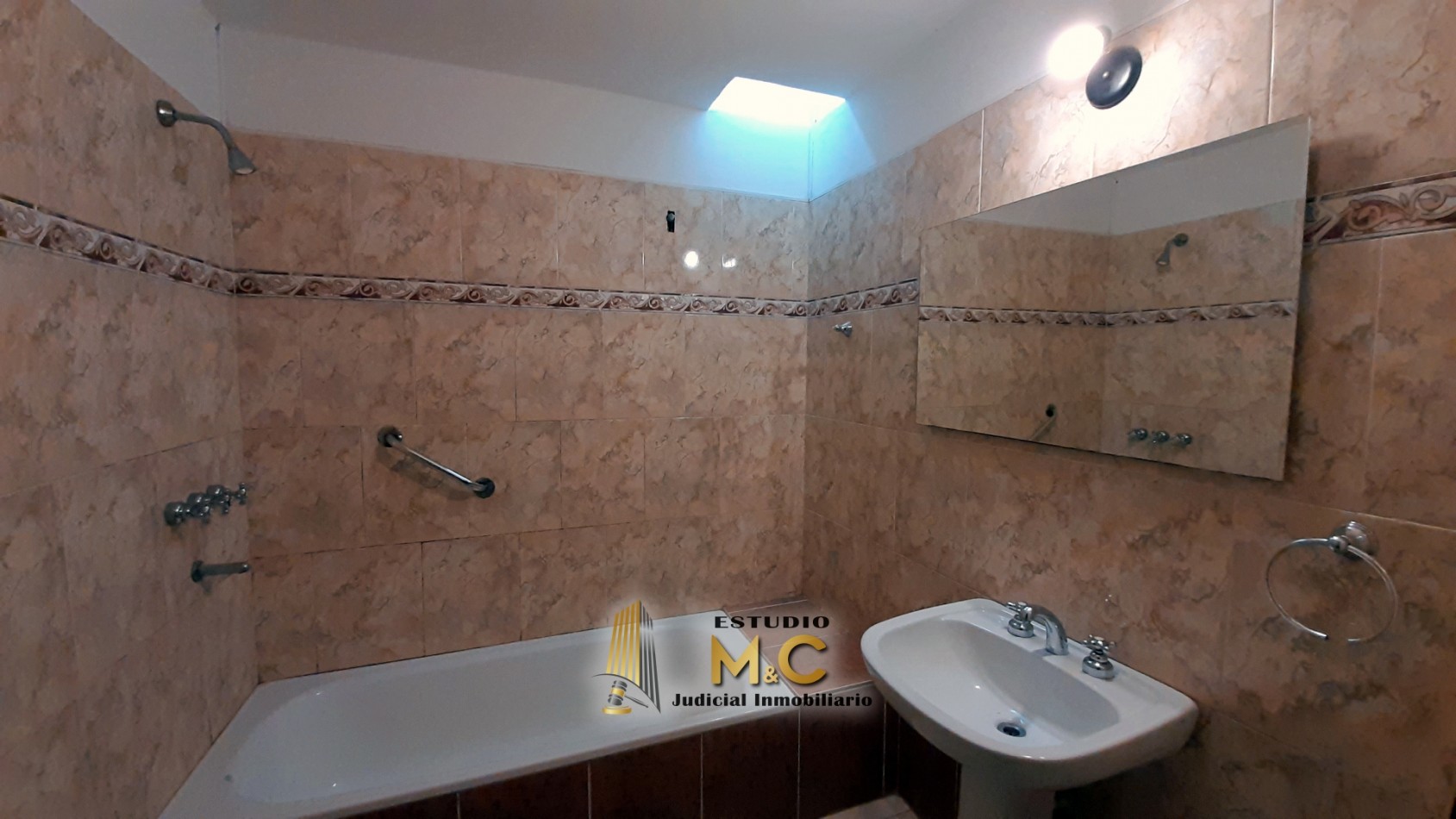 Casa 3 Dormitorios con Pileta en Aguello