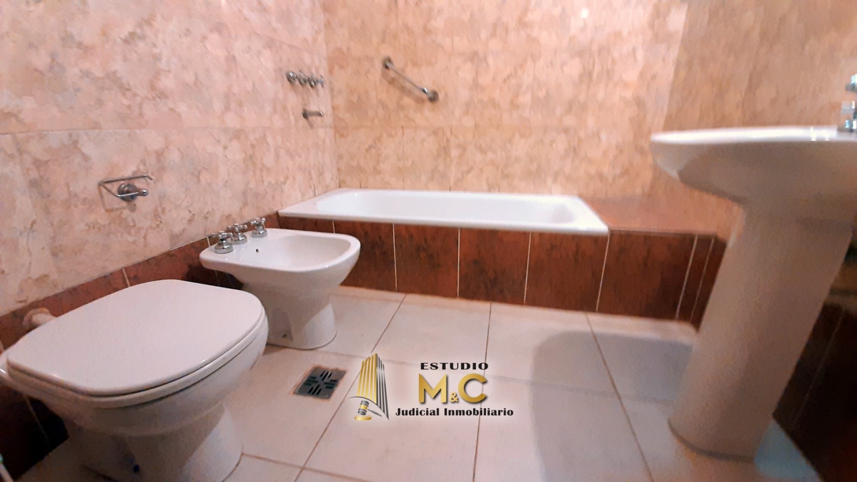 Casa 3 Dormitorios con Pileta en Aguello