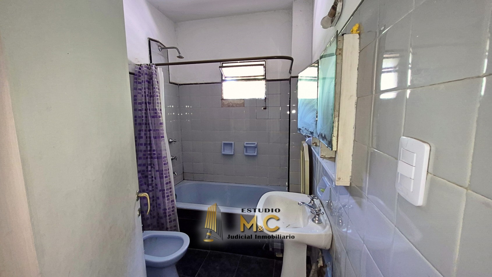 Dpto de 65mts en primer piso - Maipu y Lima