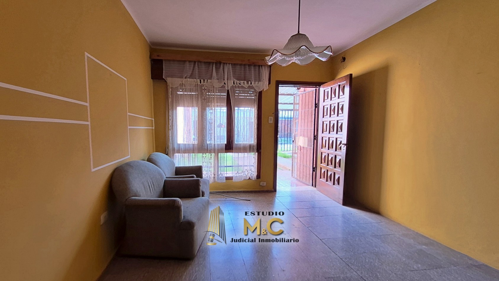 Casa de 235m en lote de 474m - B° Las Palmas