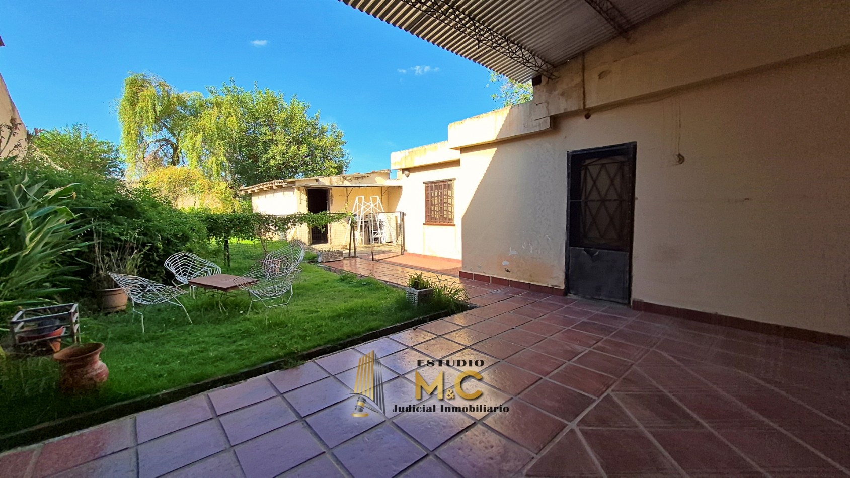 Casa de 235m en lote de 474m - B° Las Palmas