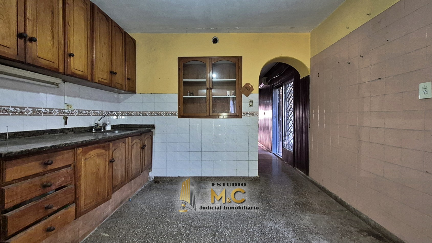 Casa de 235m en lote de 475m - B° Las Palmas