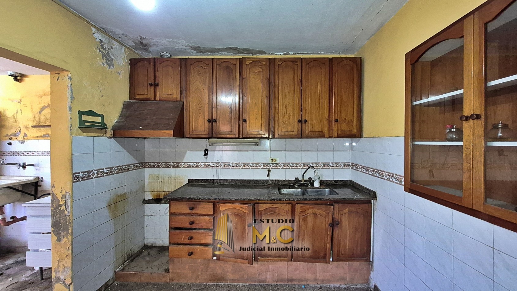 Casa de 235m en lote de 475m - B° Las Palmas