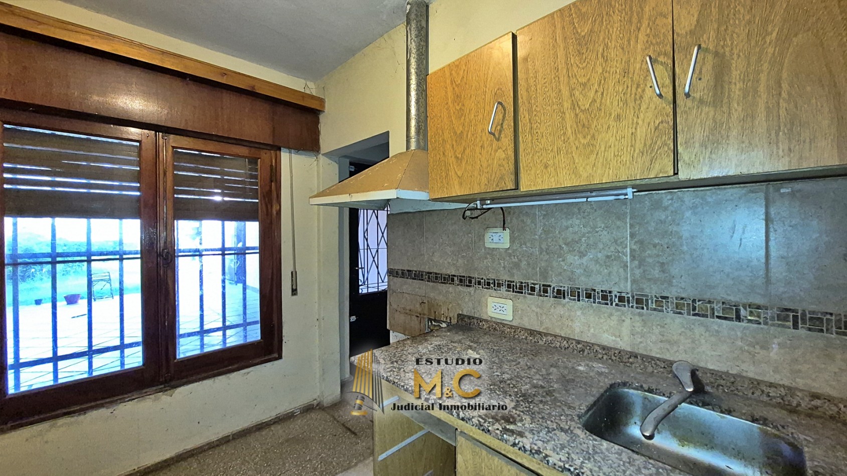 Casa de 235m en lote de 475m - B° Las Palmas